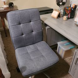 WAYFAIR DESK AND CHAIR