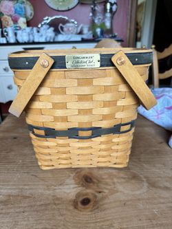Longaberger Collector’s Club Membership Basket