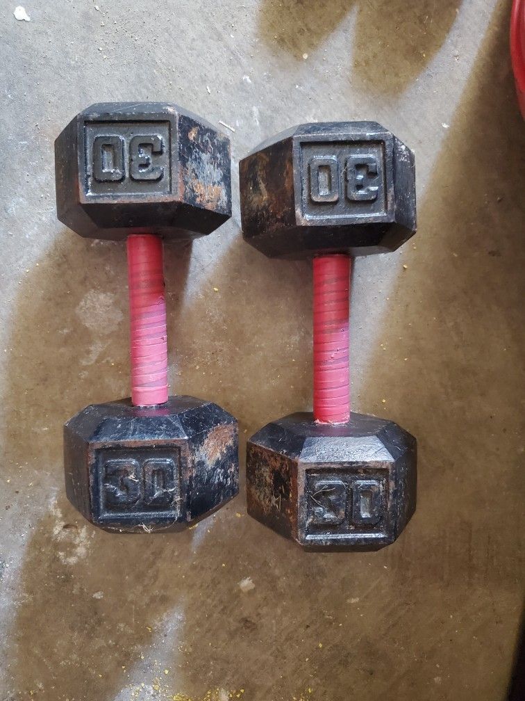 Set Of Dumbells 30 Pounds