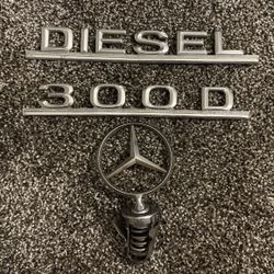 Mercedes 300D Emblem & Hood ornaments 