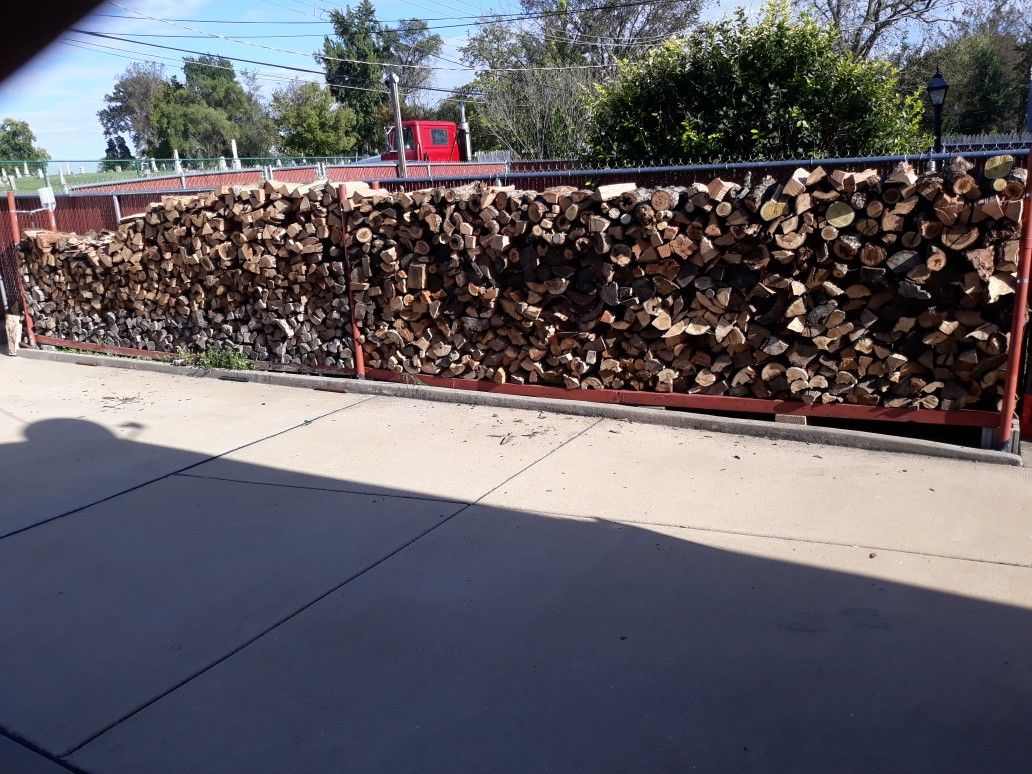 Oak firewood