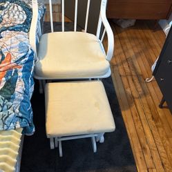 Gliding Rocking Chair (White)