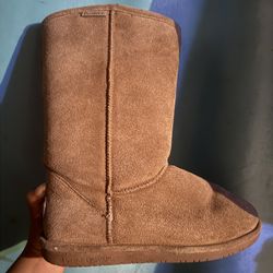 Bearpaw Boots Size 10