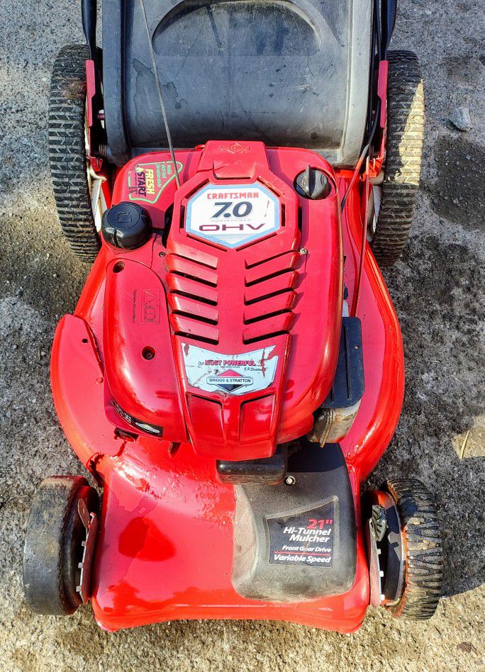 Excellent Condition! Craftsman 7.0 HP Self-Propelled Lawnmower!