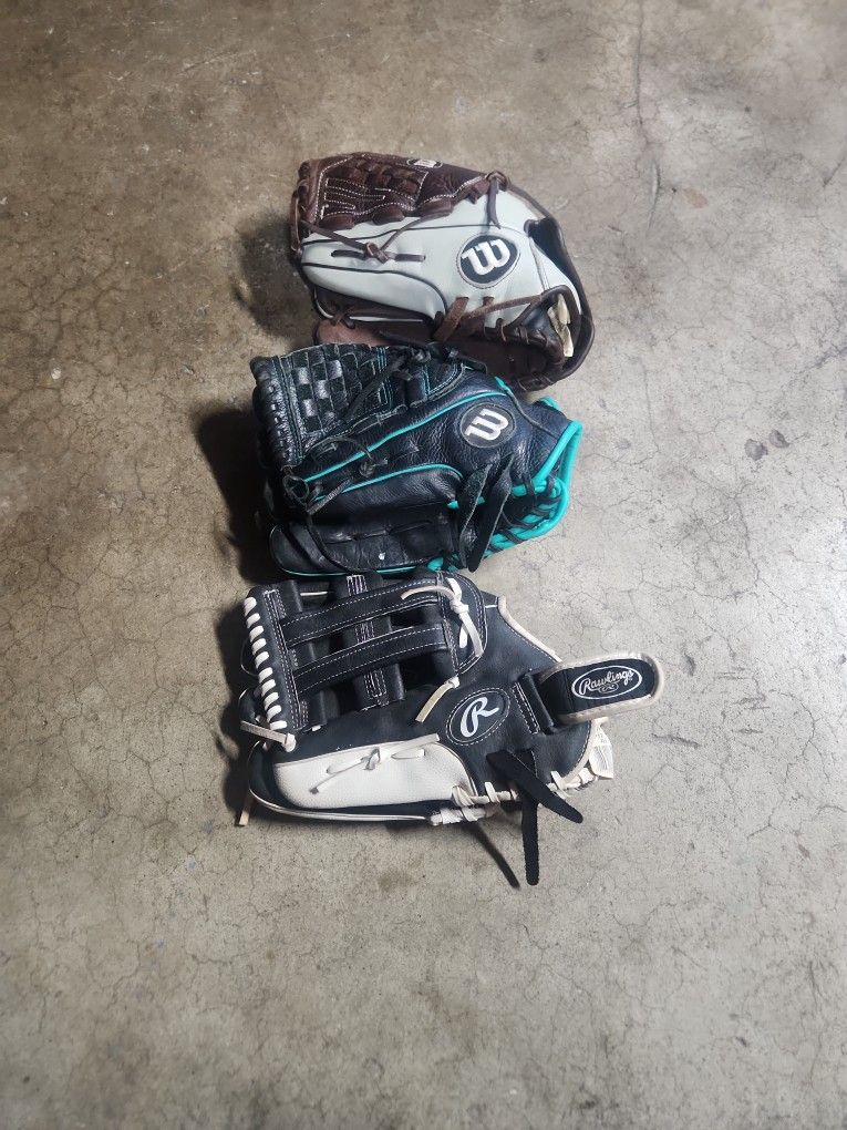 Softball Gloves