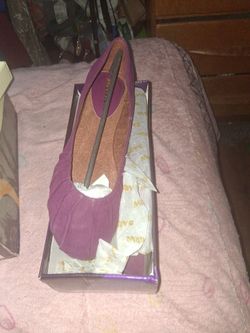New ladies Plum suede flats