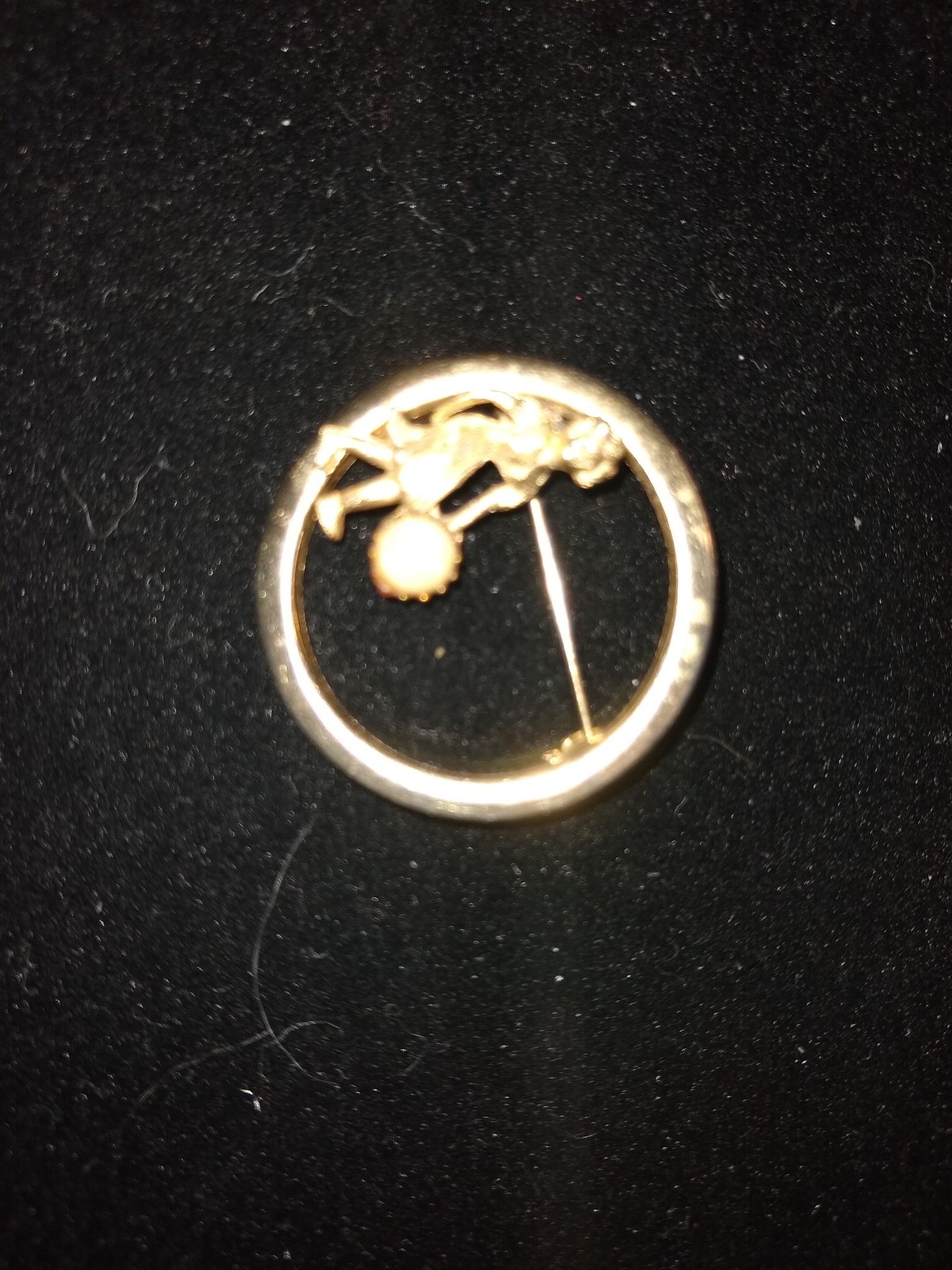 Antique pin with pearl