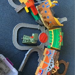 Huge Lot Of Thomas The Tank Engine