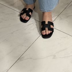 Women Hermes Oran Sandal