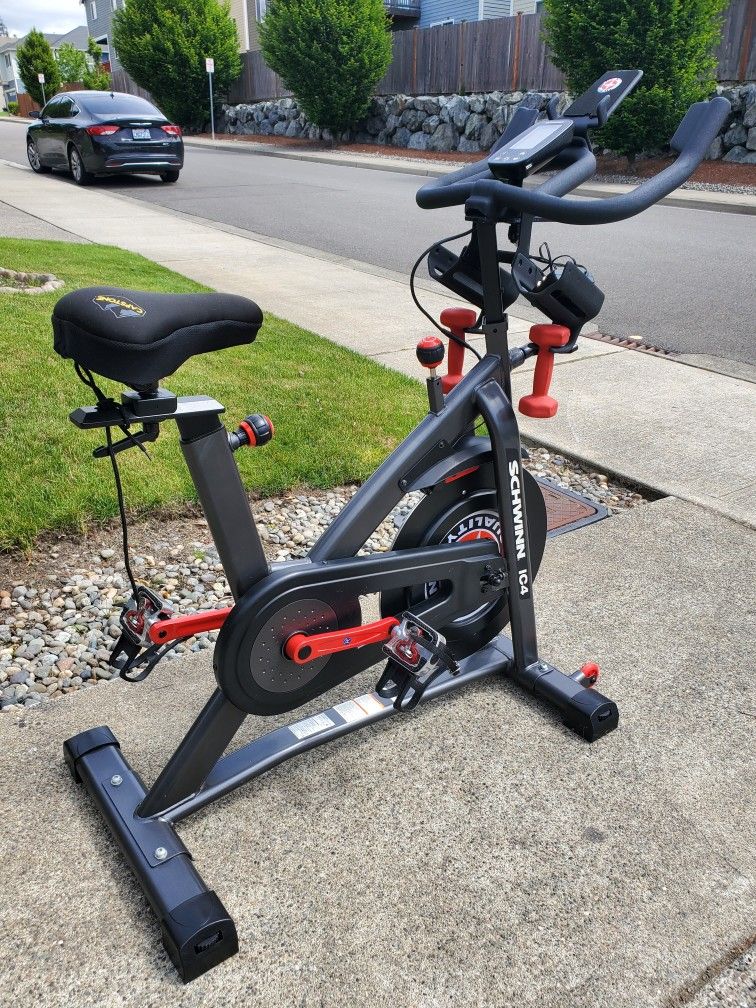 Schwinn IC4 Indoor Cycling Bike for Sale in Federal Way, WA OfferUp