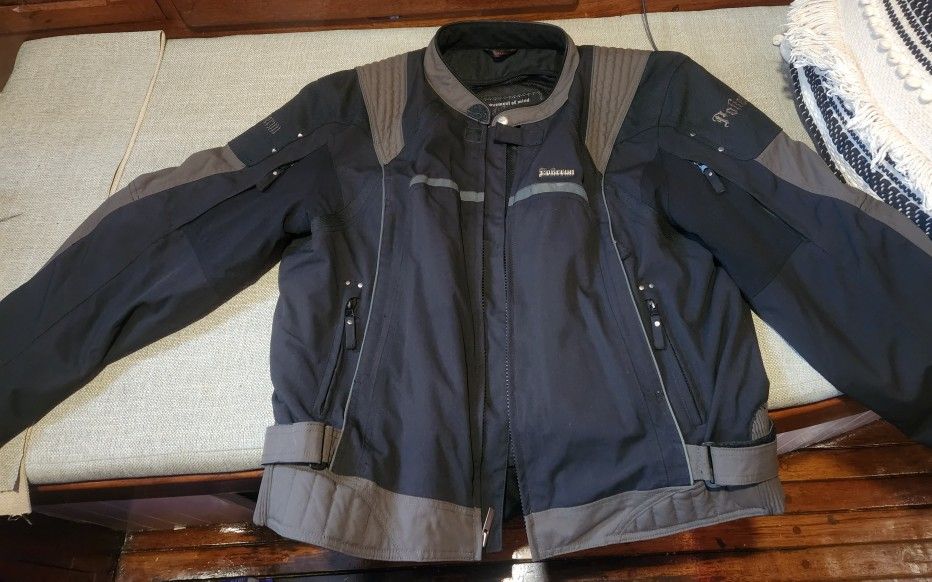 Large Motorcycle Jacket With Armor (PokerRun Brand)