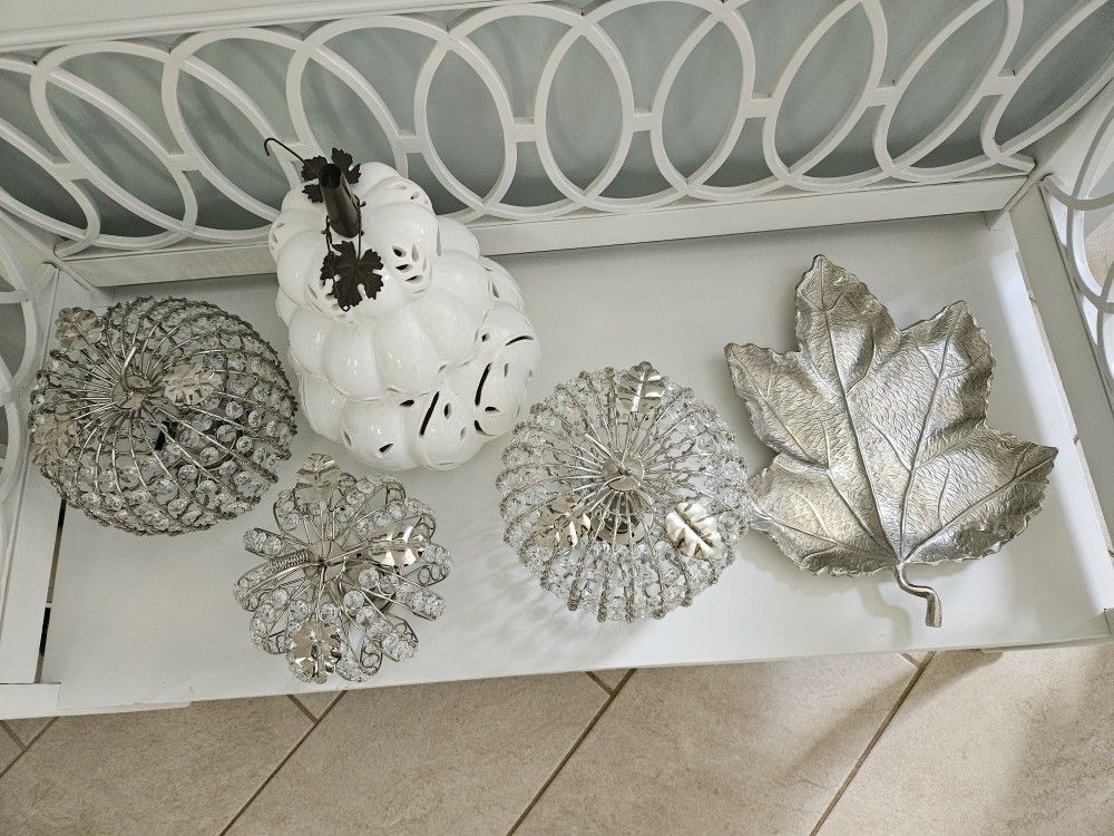 DECORATION. DECORACION
