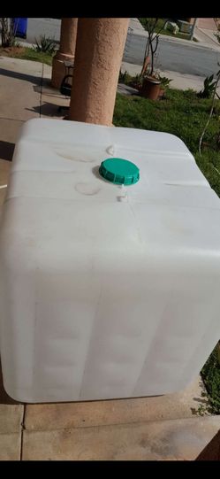 250 Gallons Water Tank $85 Each