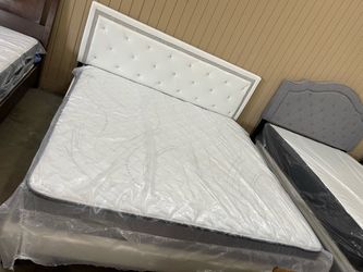 White Tufted Upholstered Bed Frame with Mattress