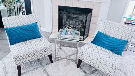 Armless accent chairs