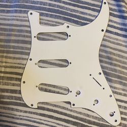White Fender Stratocaster Pickguard