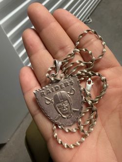 Vintage Raiders Pendant and Chain 925