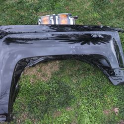 Passenger Side Fender For A Chevrolet Silverado 2014