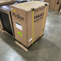 26 lb Gourmet Ice Maker with Drain Pump Panel ready 