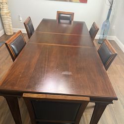 Dinning Table 