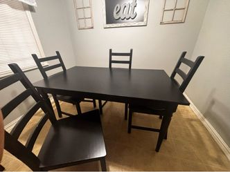 Comedor de 4 sillas