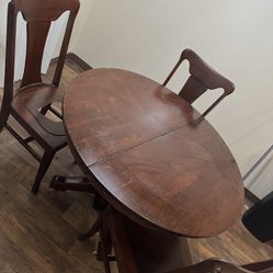Table With Chairs 