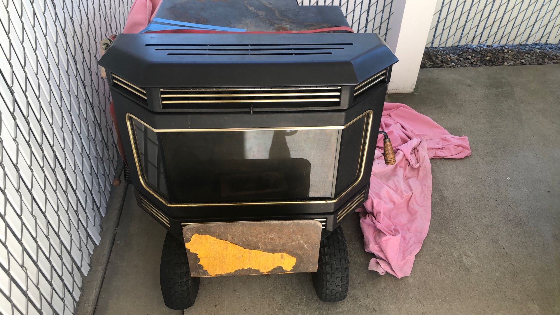 Breckwell 2000i Pellet Stove Insert 