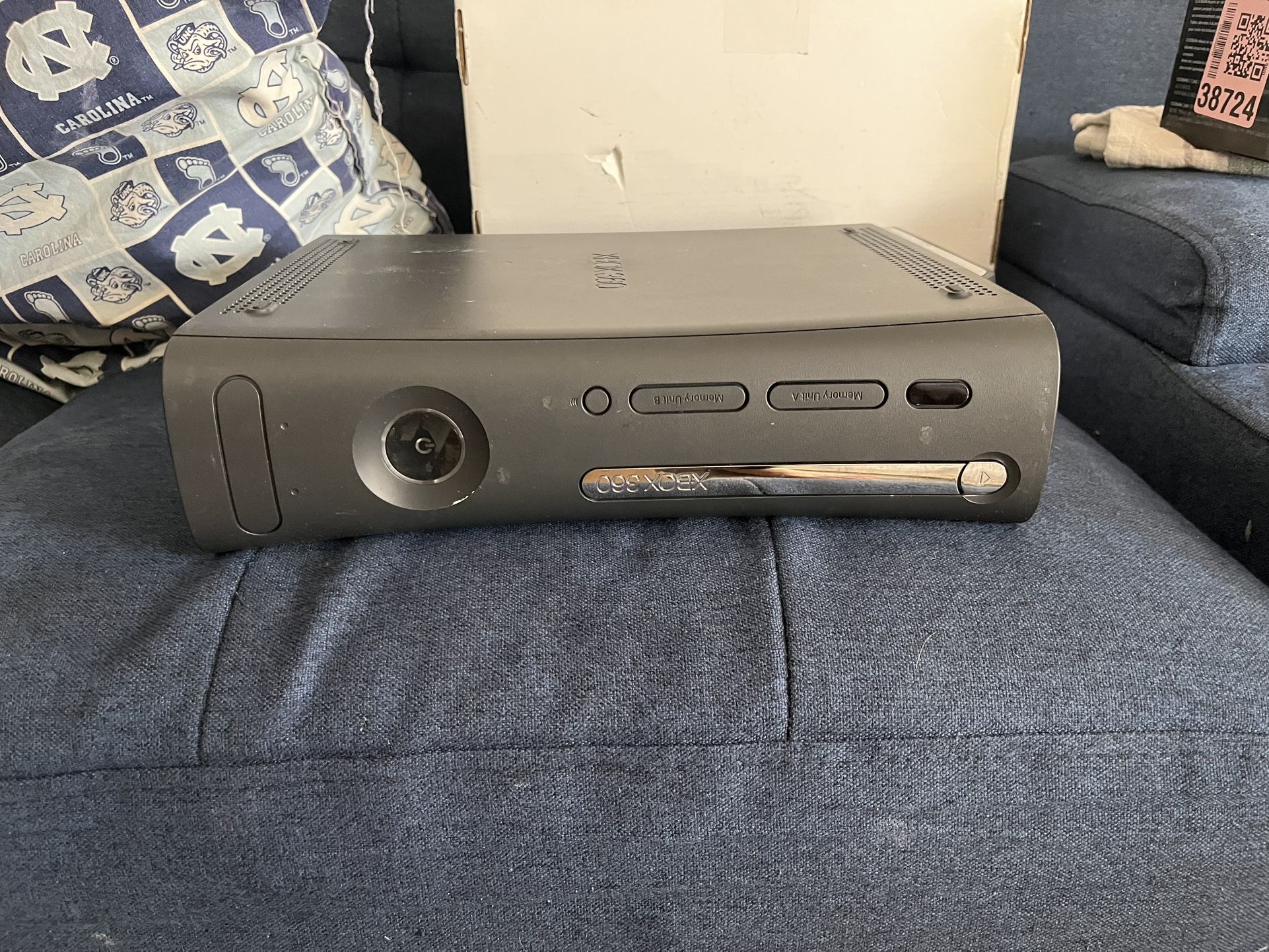 Gaming Console With Xbox Kinect Sensor