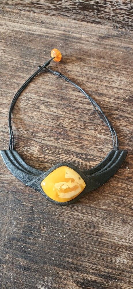 Butterscotch Amber Leather Choker/Necklace