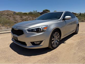 2014 KIA Cadenza