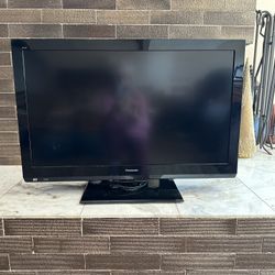 Panasonic Vista TV Barely Used