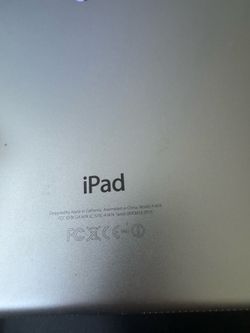 Apple iPad Air 32GB Wi-Fi (1st Gen) – Great Condition + Case