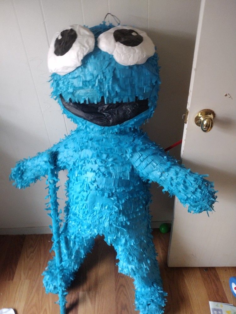 Brand New Big  Cookie Monster Pinata With Stick 