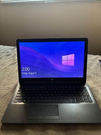 HP Laptop 15.6in screen