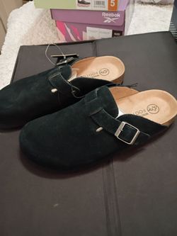 White Mountain Women's Suede Clogs Size 8