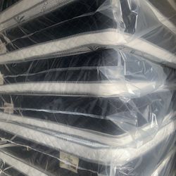 🌟✨Mattress Pillow Top All Sizes ✨🌟 ☑️ 12” inches tall 🟦All sizes 🛏💤 🟩Same day delivery available🚛 🟠Queen sizes  🟡Full sizes  🟢Twin sizes  🔵