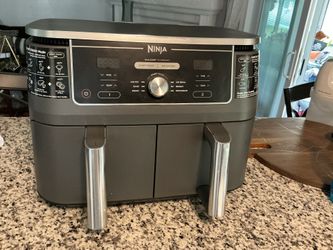 Ninja Foodi 10 qt. XL Dualzone 2-Basket Air Fryer with 6 Functions DZ401 Very  Nice Conditions