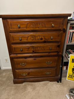 Vintage Oak Lenoir 5-drawer Dresser