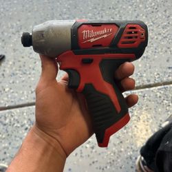 Milwaukee M12 1/4” Impact