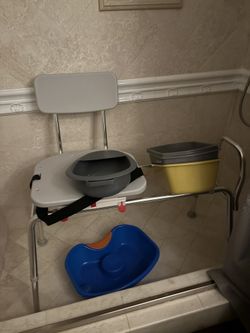 Shower Bench Swivel Seat. 