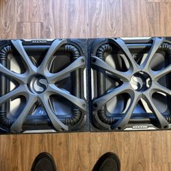 2-12” Kicker SoloBaric L7  Sealed Enclosures