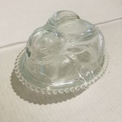 Vintage L.E. Smith Glass Bunny on Nest