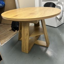 Wood Table With Catch 