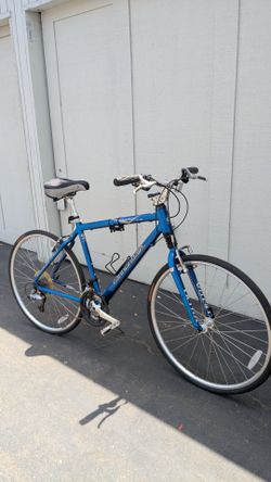 Mens Cannondale 1000 blue