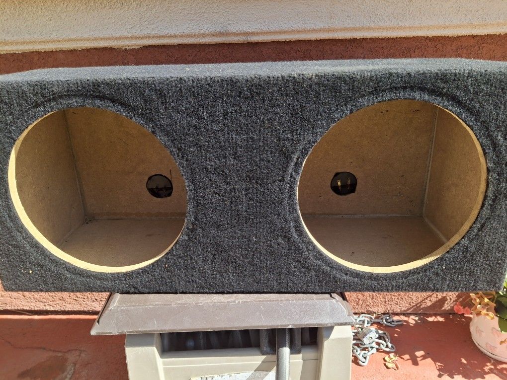 SPEAKERS BOX CAJA PARA BOSINAS 12 INCHES GOOD CONDICIÓN ABLO ESPAÑOL