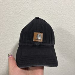 Black Carhartt hat