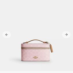 Powder pink cosmetic case