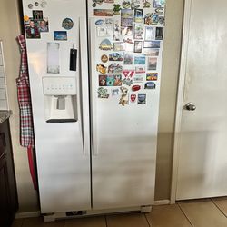 Refrigerator - FREE - Side By Side