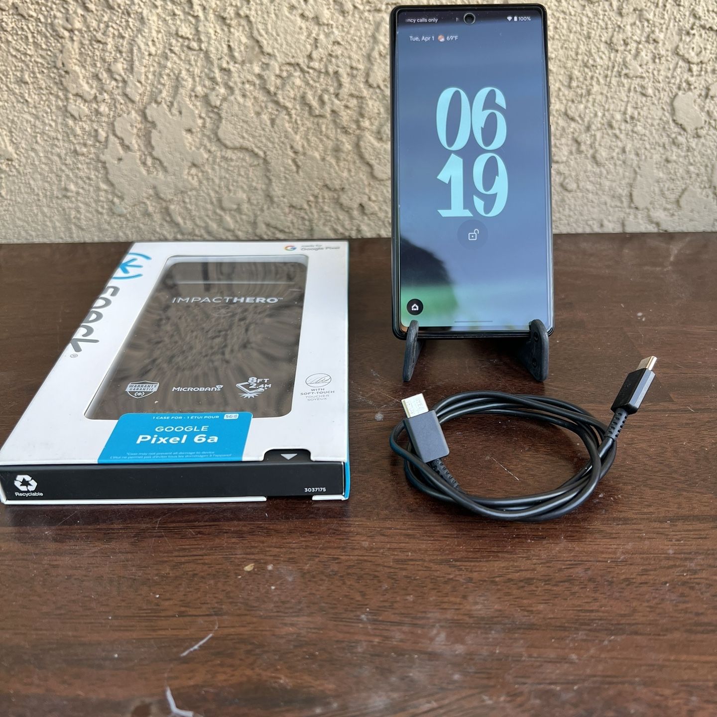 Google Pixel 6a 128GB in Charcoal Black for Sale in Yuma, AZ - OfferUp