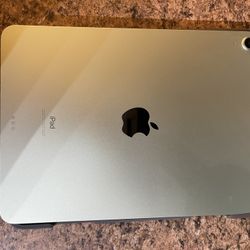 iPad With Keyboard Brand New 